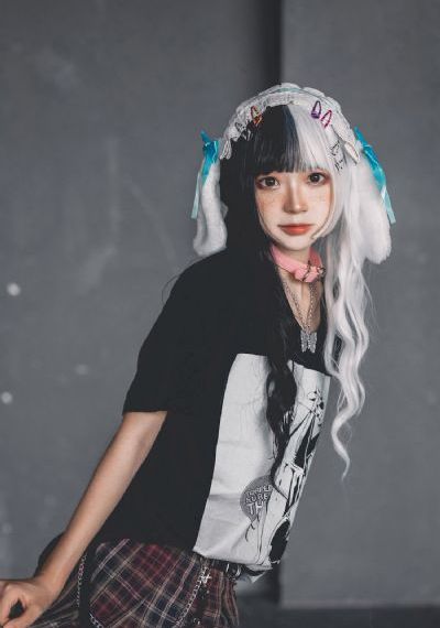娇妻被3p_4K电影在线看