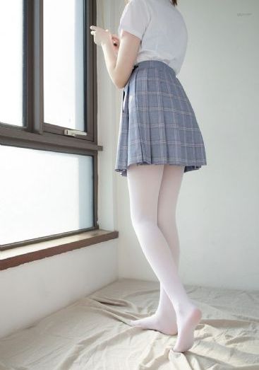 日本高清中文字幕不卡码_加长未删减版在线观看